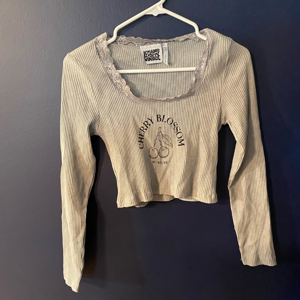 Long Sleeve Scoop Neck Lace Crop Top